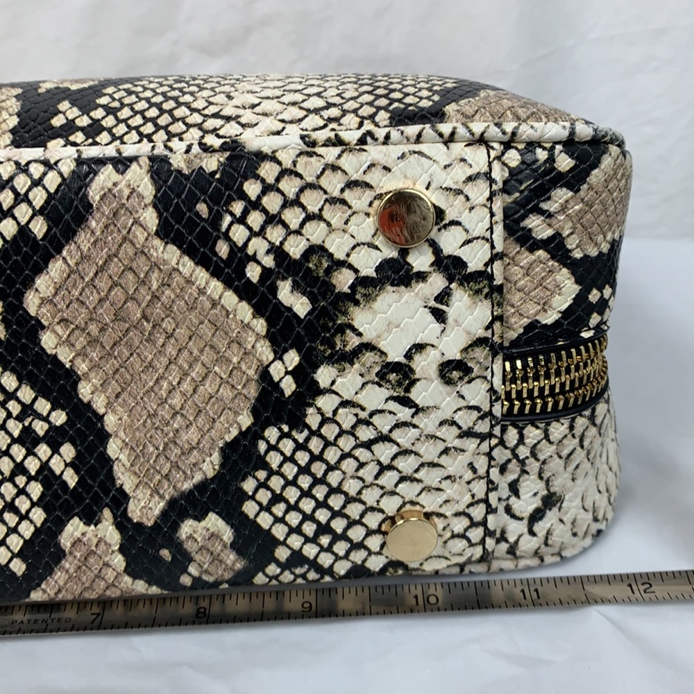 INC Purse Shoulder Bag Tan Vegan Snake Faux Reptile Large Chain Zippered Satchel - Picture 11 of 16